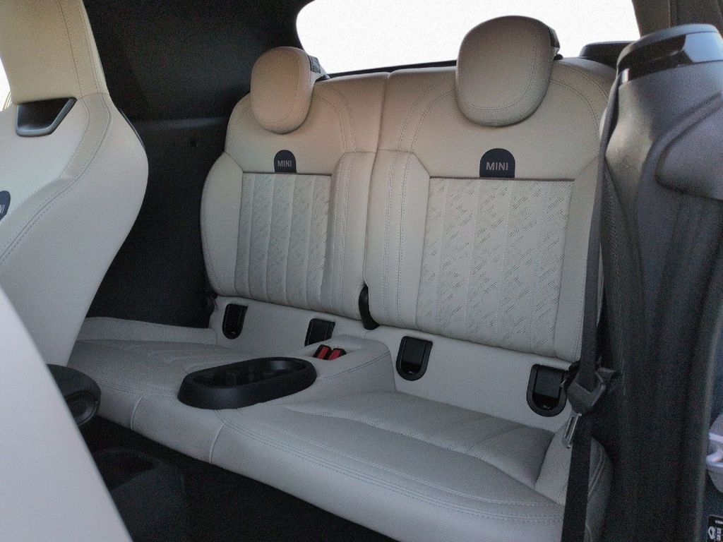 MINI Cooper Cabrio 2025