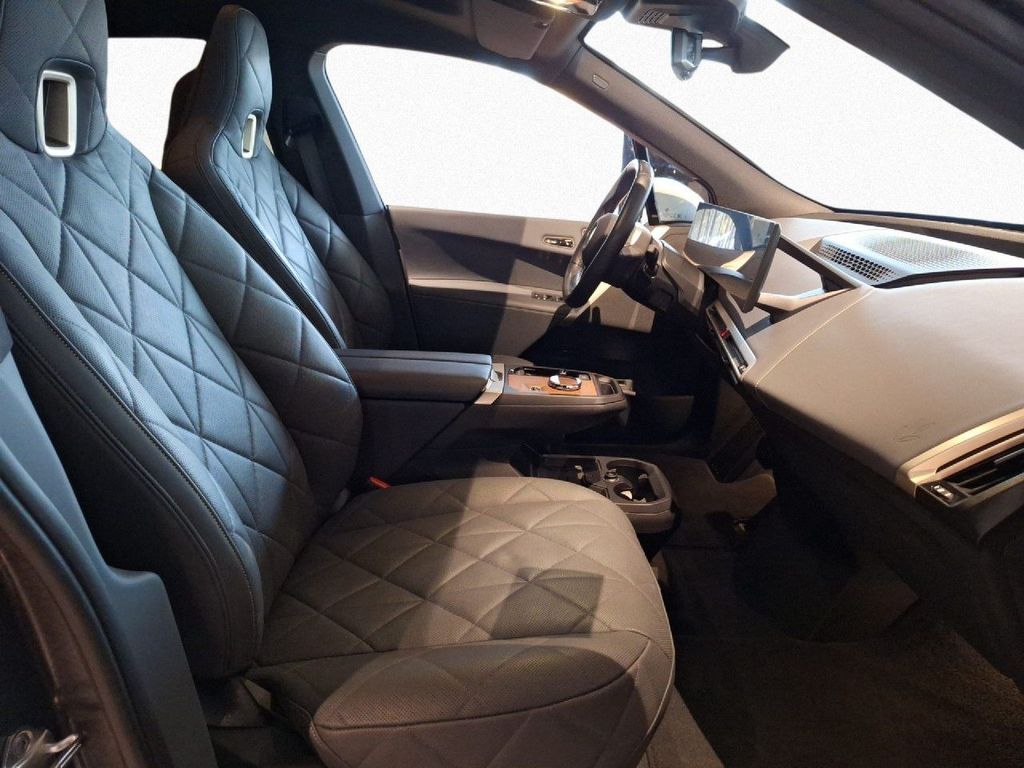 BMW iX 2023