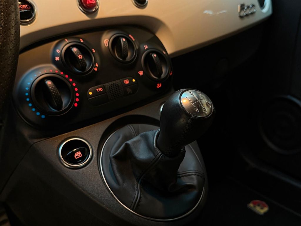 Abarth 595 2021