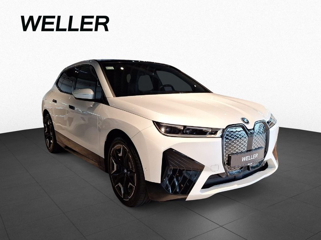 BMW iX 2023