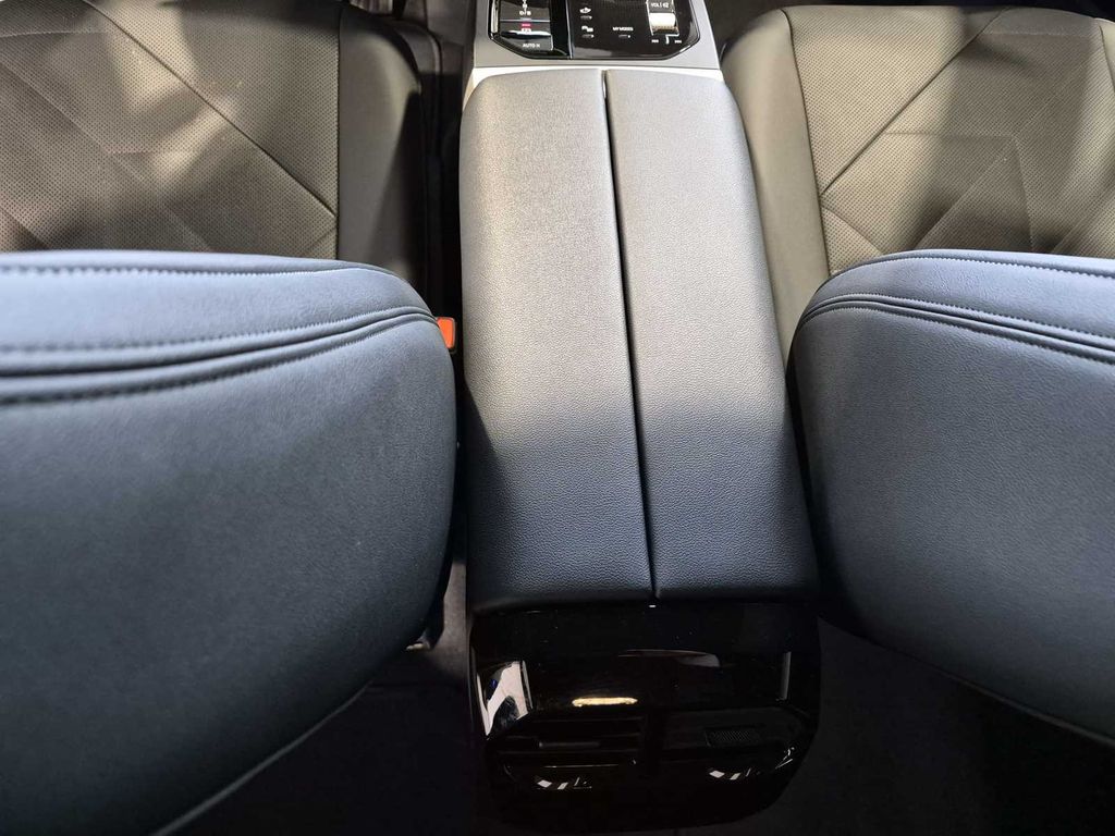 BMW iX 2023
