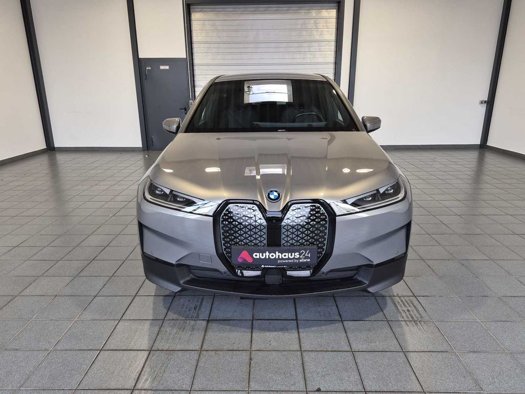 BMW iX 2023