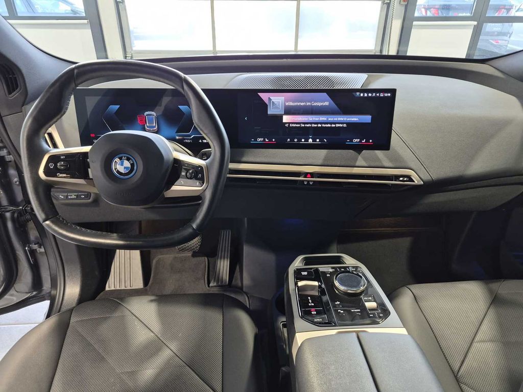 BMW iX 2023
