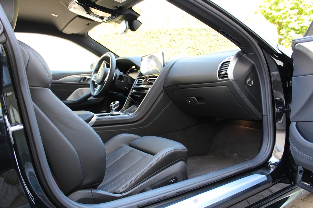 BMW M850 2023