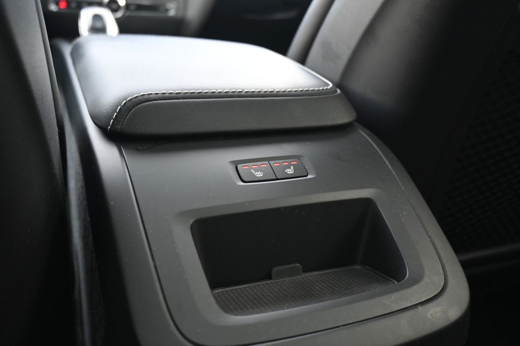 Volvo V60 2023