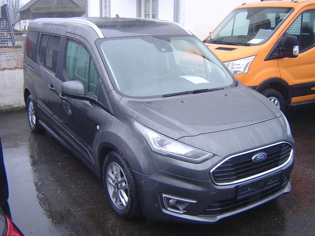 Ford Grand Tourneo 2022