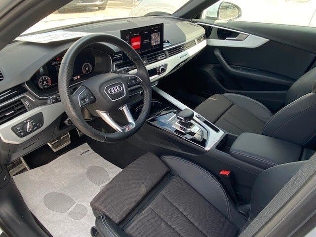 Audi A4 2024