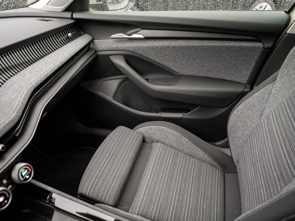 Skoda Superb 2025