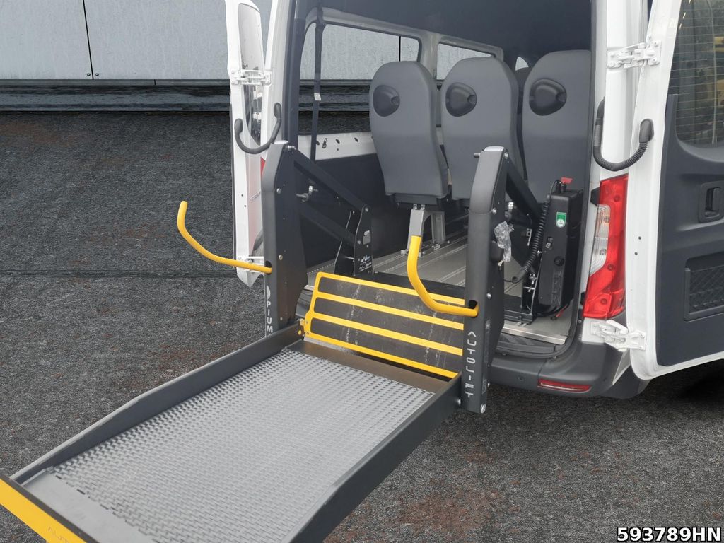 Mercedes-Benz Sprinter 2024