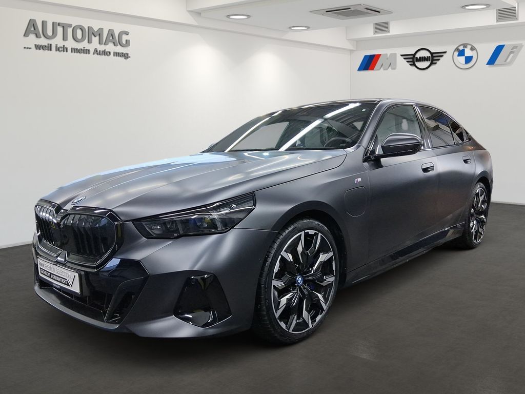 BMW 550 2024