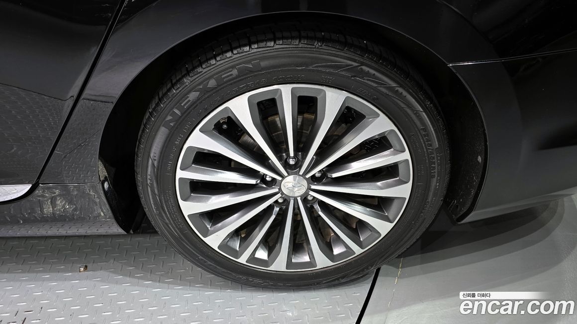 Hyundai Grandeur 2013