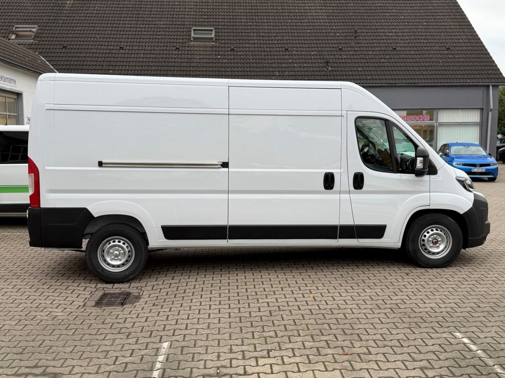 Opel Movano 2025