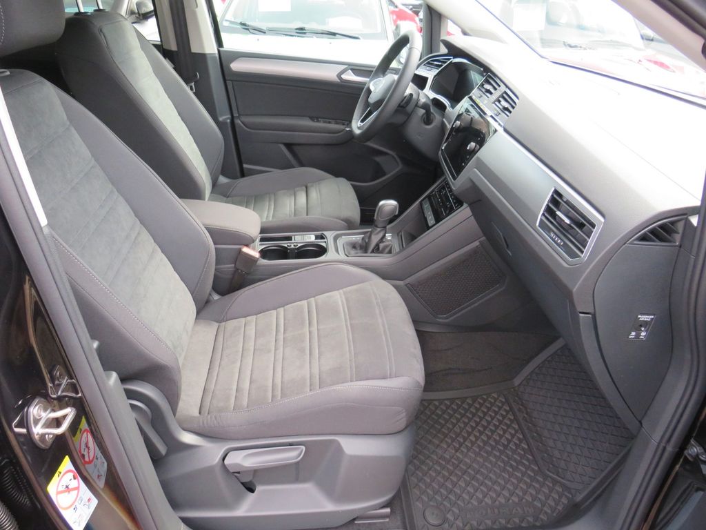 Volkswagen Touran 2024