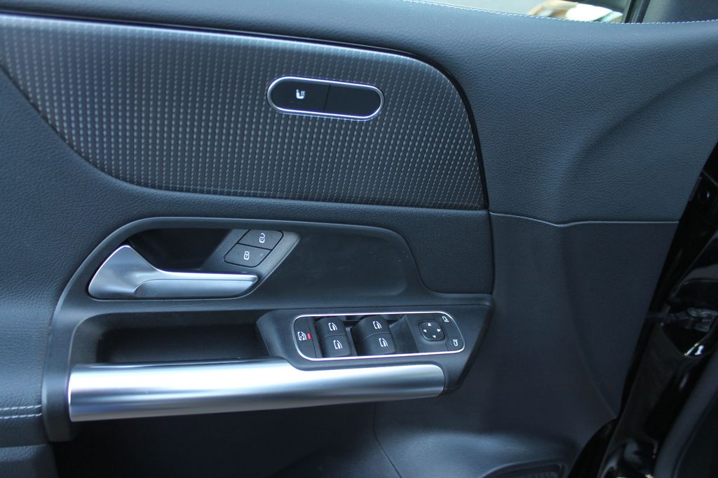 Mercedes-Benz B 200 2020