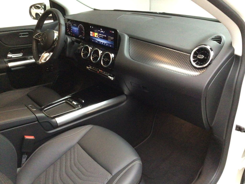 Mercedes-Benz B 250 2025