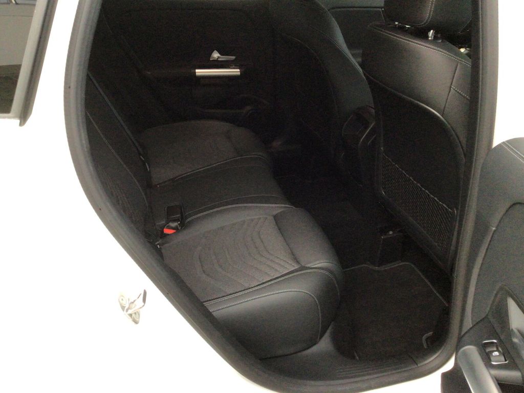 Mercedes-Benz GLA 250 2024