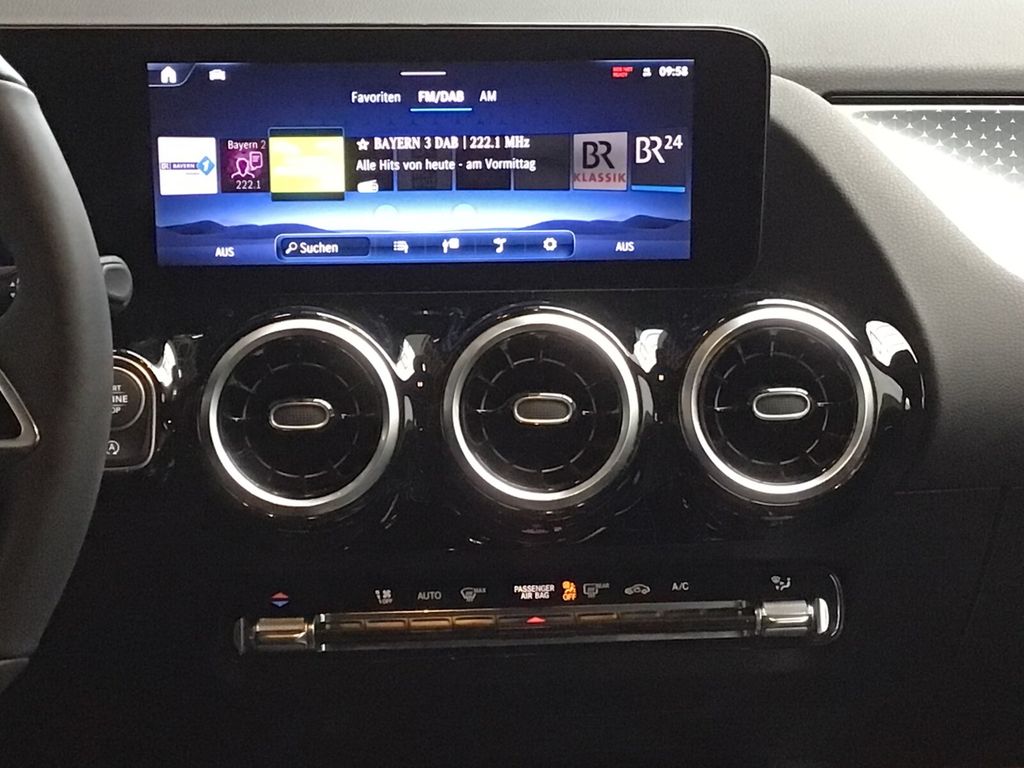Mercedes-Benz GLA 250 2024