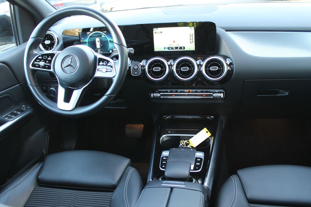 Mercedes-Benz B 200 2020