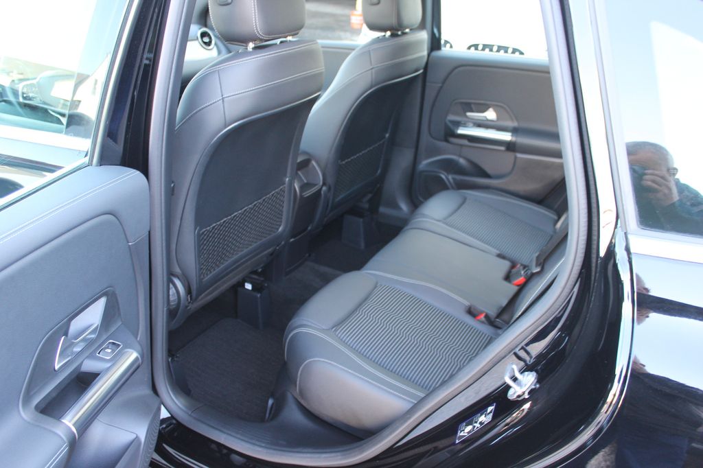 Mercedes-Benz B 200 2020