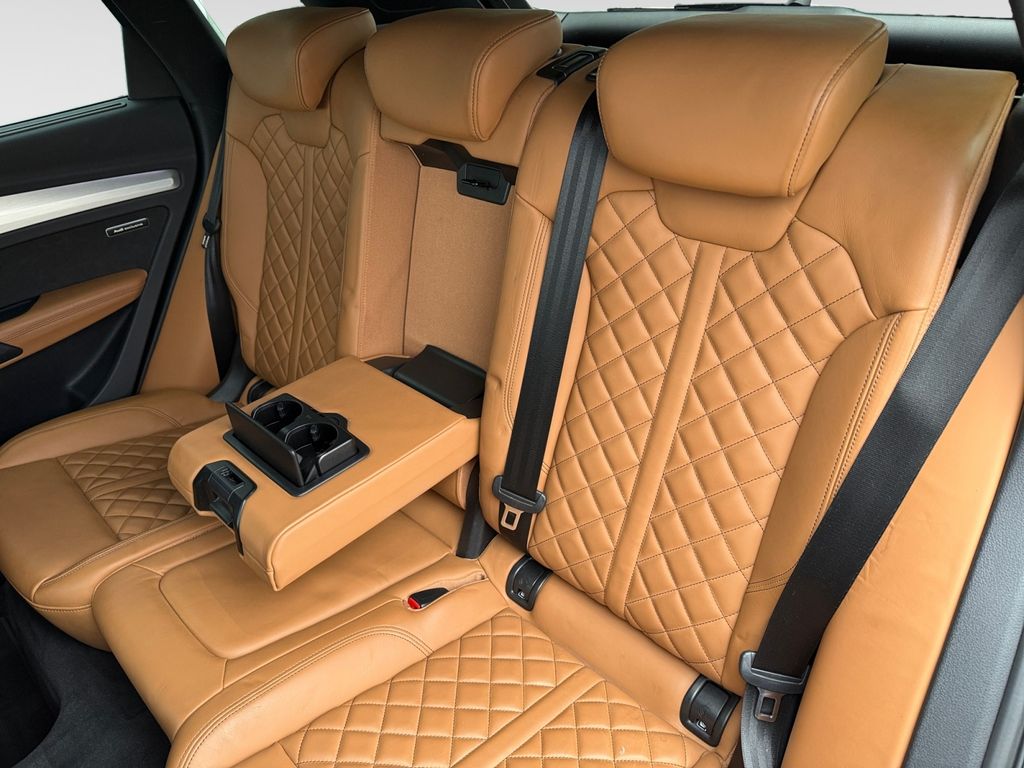 Audi SQ5 2022