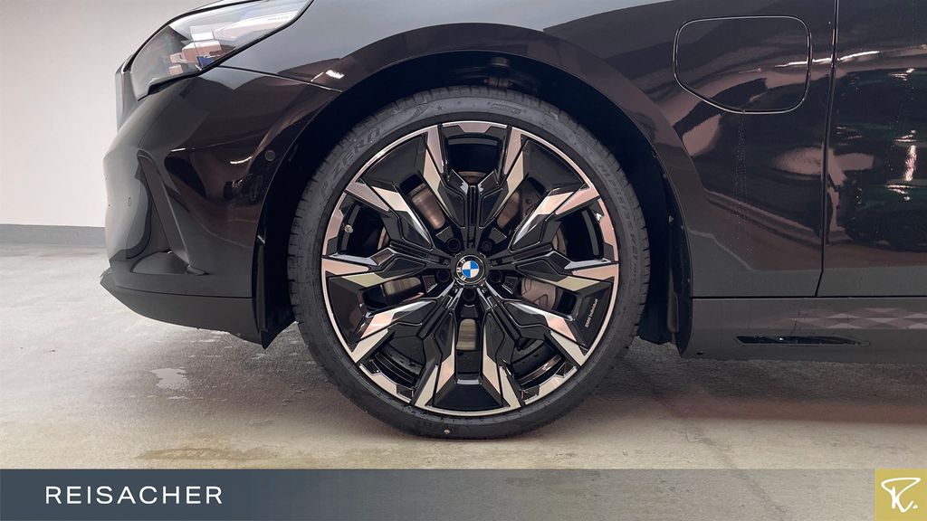 BMW 550