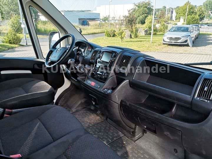 Opel Movano 2023
