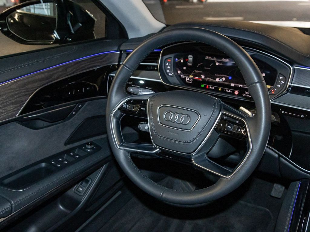 Audi A8 2022