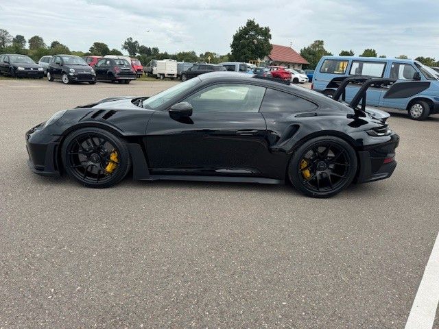 Porsche 992 2025