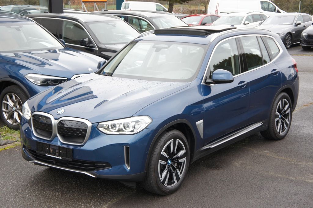 BMW iX3 2022
