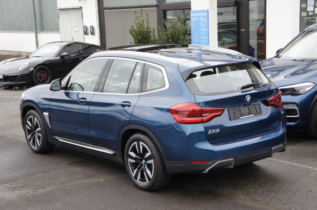 BMW iX3 2022