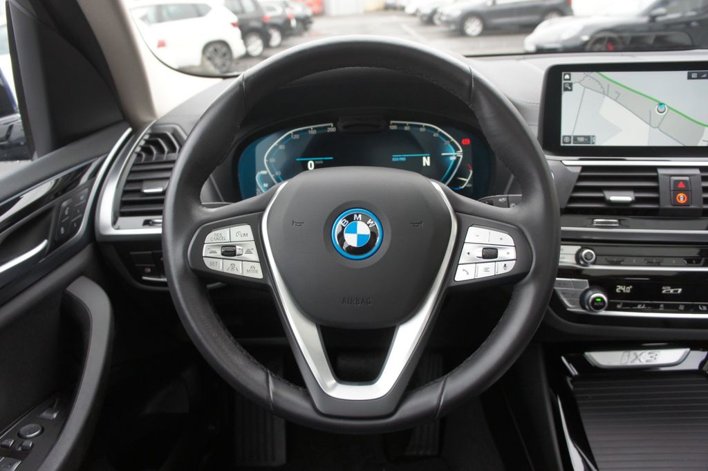 BMW iX3 2022