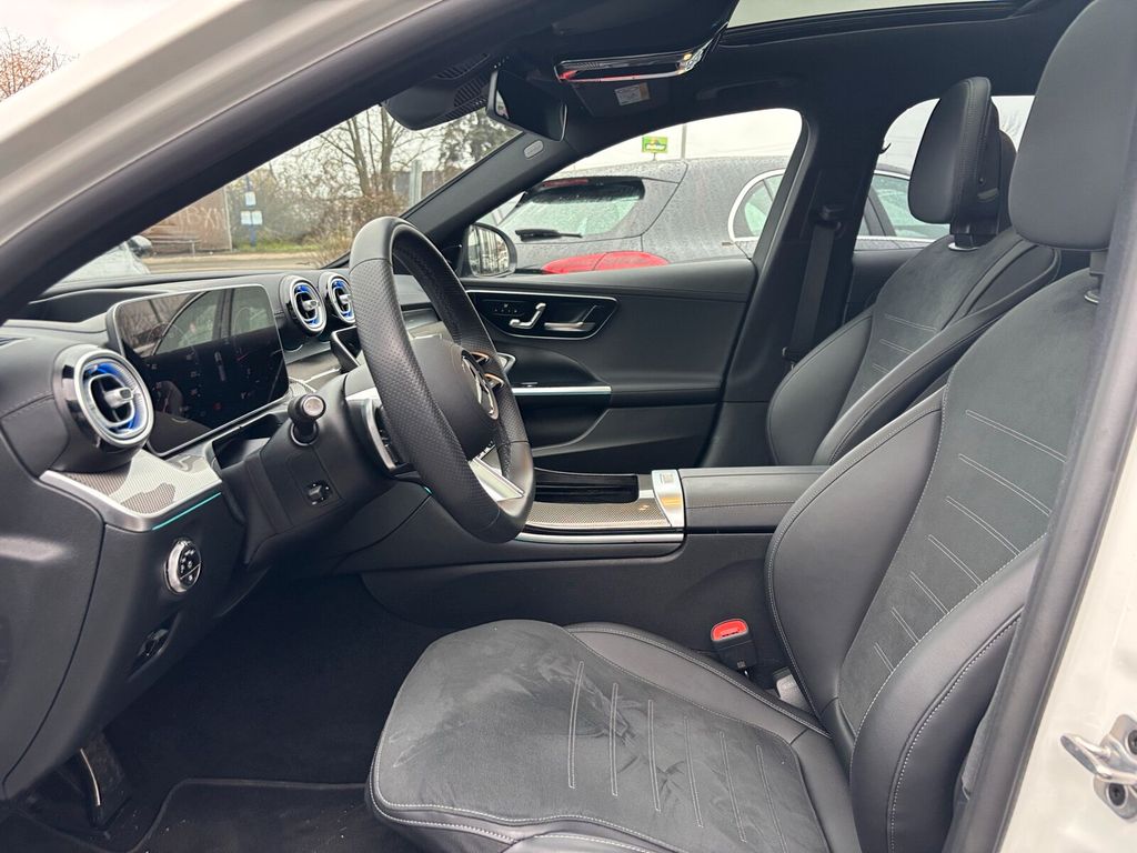 Mercedes-Benz C 300 2025