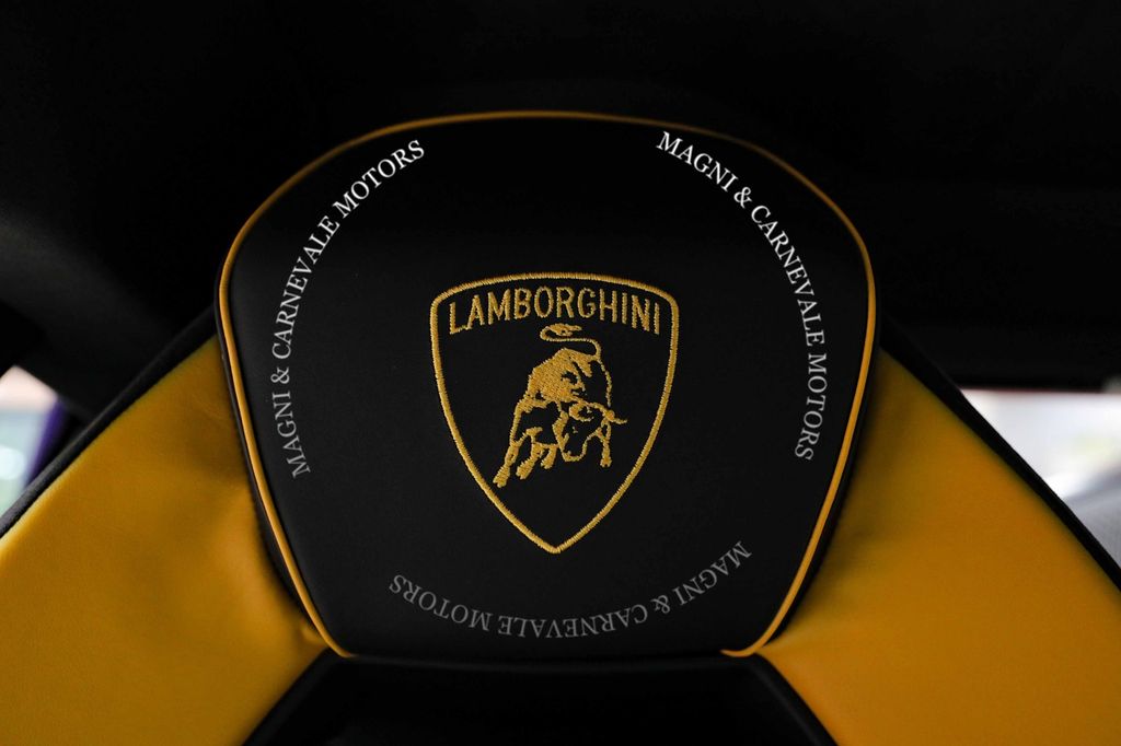 Lamborghini Revuelto 2024