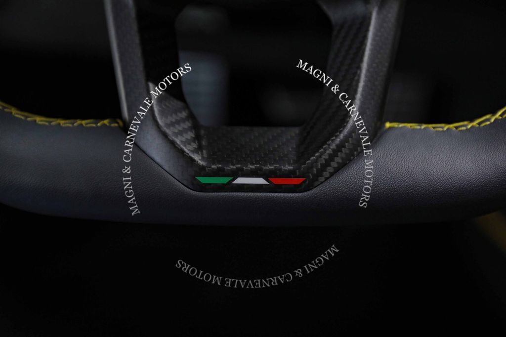 Lamborghini Revuelto 2024