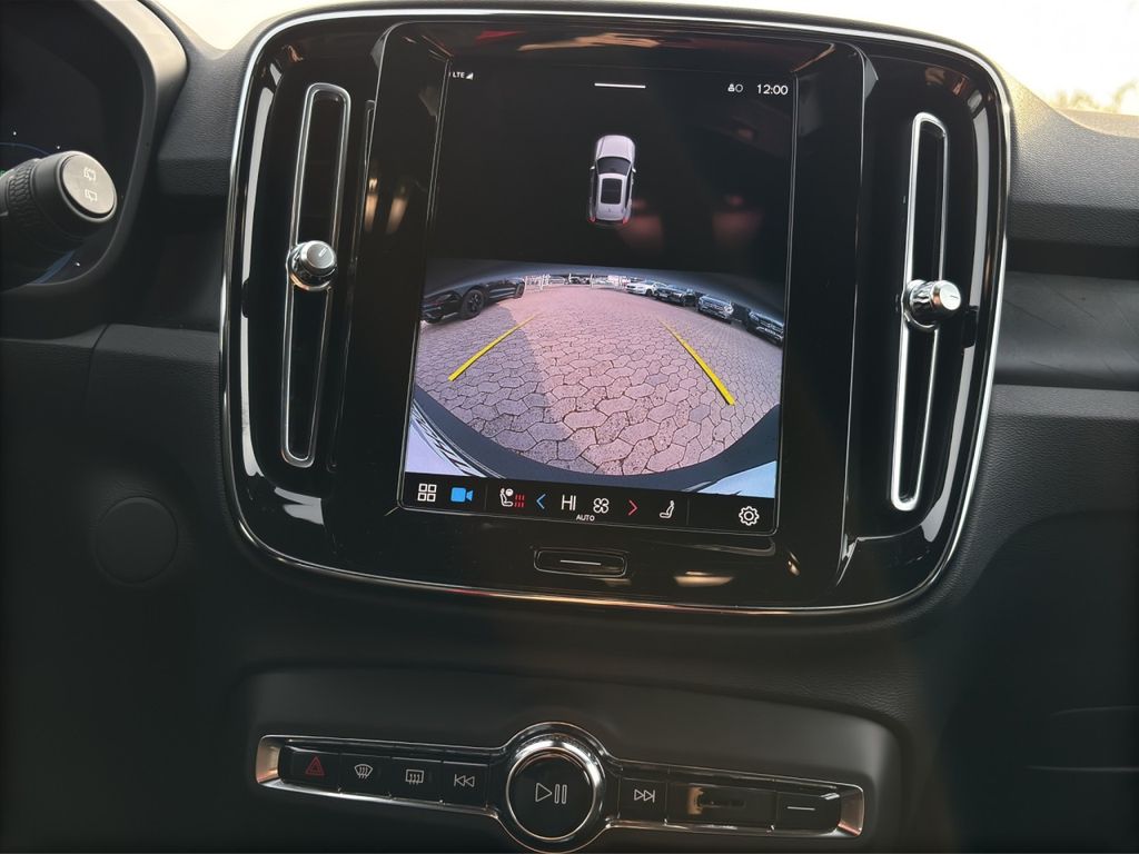 Volvo XC40 2022