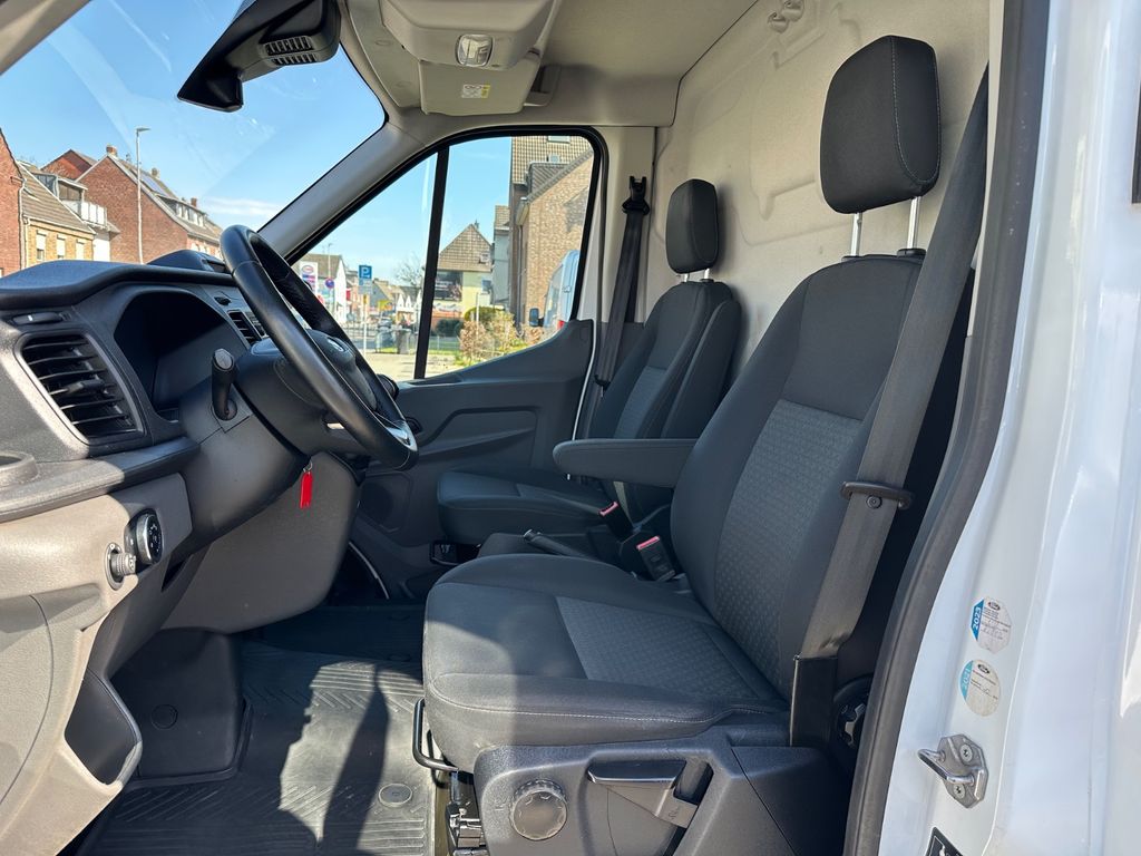 Ford Transit 2021