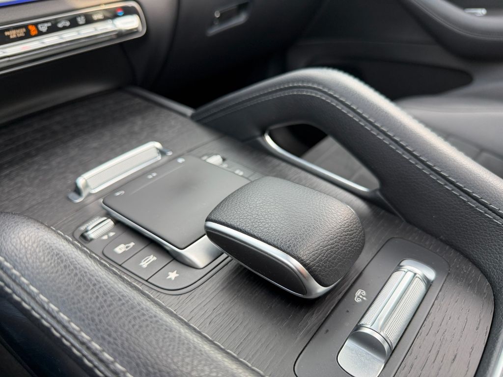 Mercedes-Benz GLE 300 2022