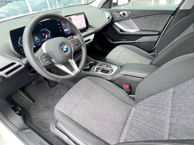BMW 120 2024