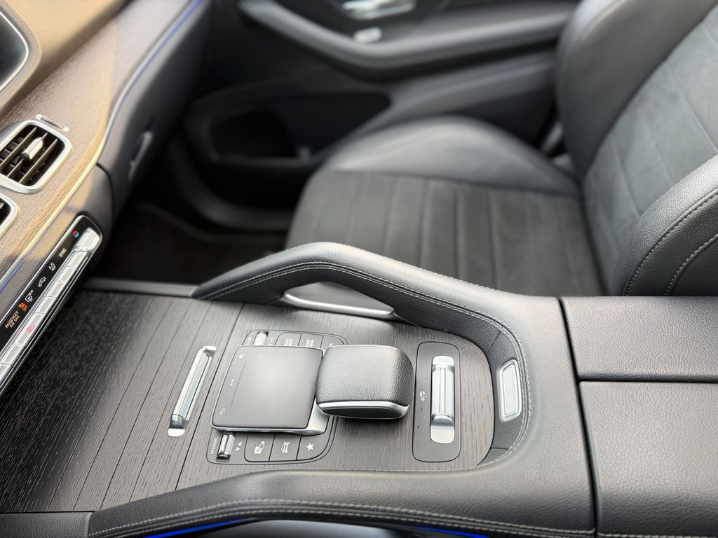 Mercedes-Benz GLE 300 2022