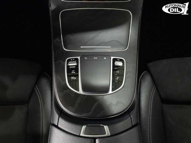 Mercedes-Benz E 300 2022