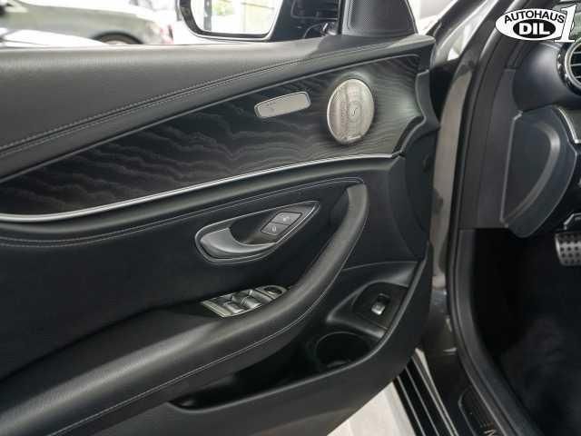 Mercedes-Benz E 300 2022