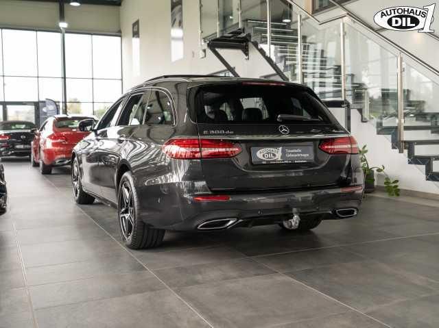 Mercedes-Benz E 300 2022
