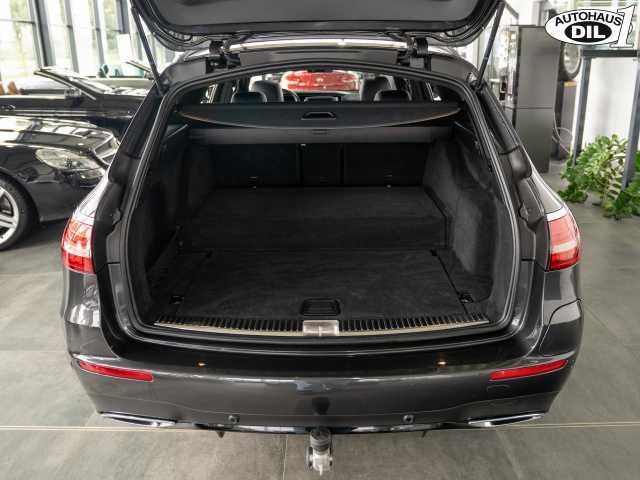 Mercedes-Benz E 300 2022