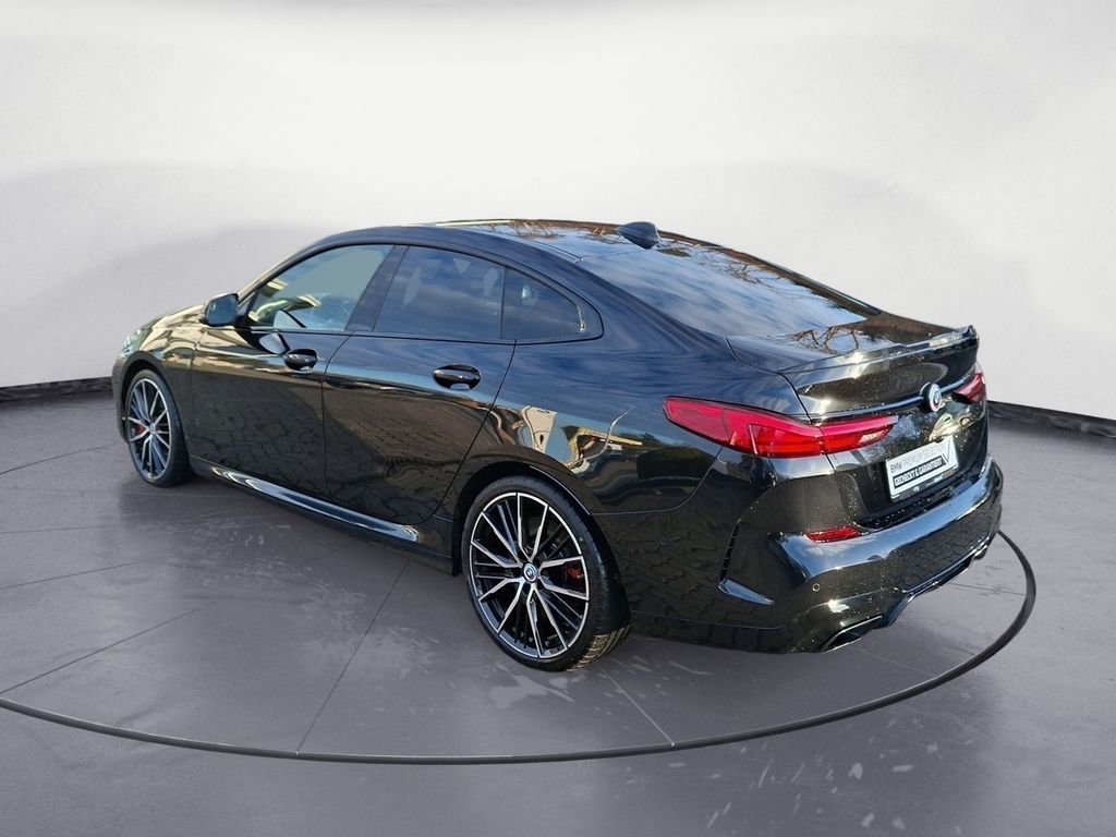 BMW M235 2022