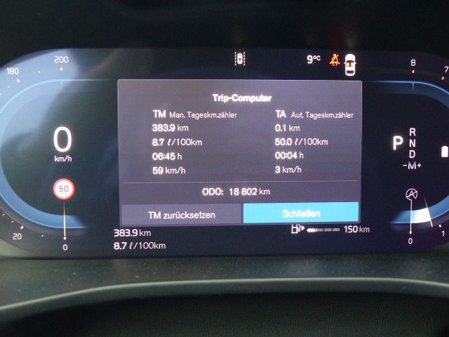 Volvo XC40 2025