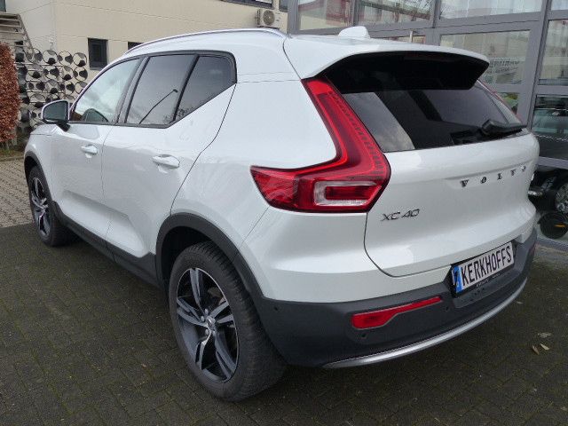 Volvo XC40 2025