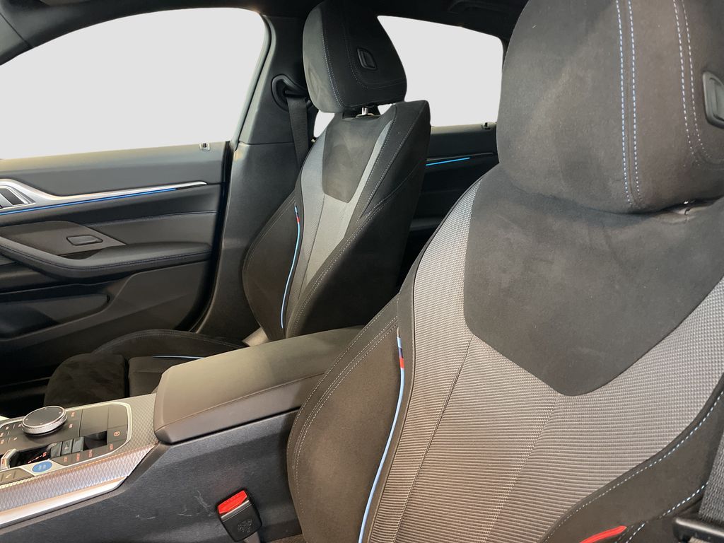 BMW i4 2025