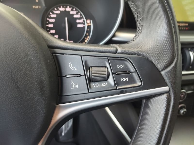 Alfa Romeo Stelvio 2019