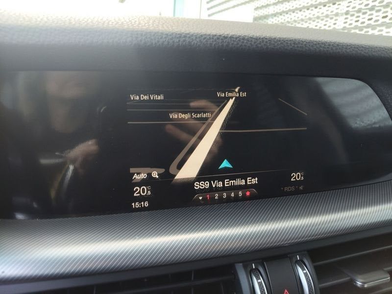 Alfa Romeo Stelvio 2019