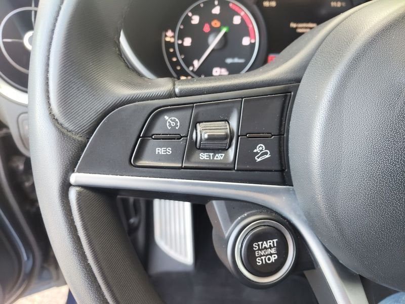 Alfa Romeo Stelvio 2019